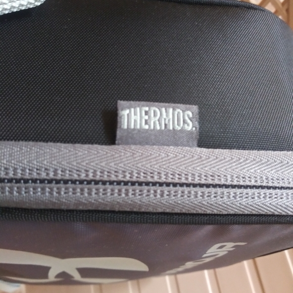 Under Armour Thermos lunch box ORANGE only - Picture 3 of 3